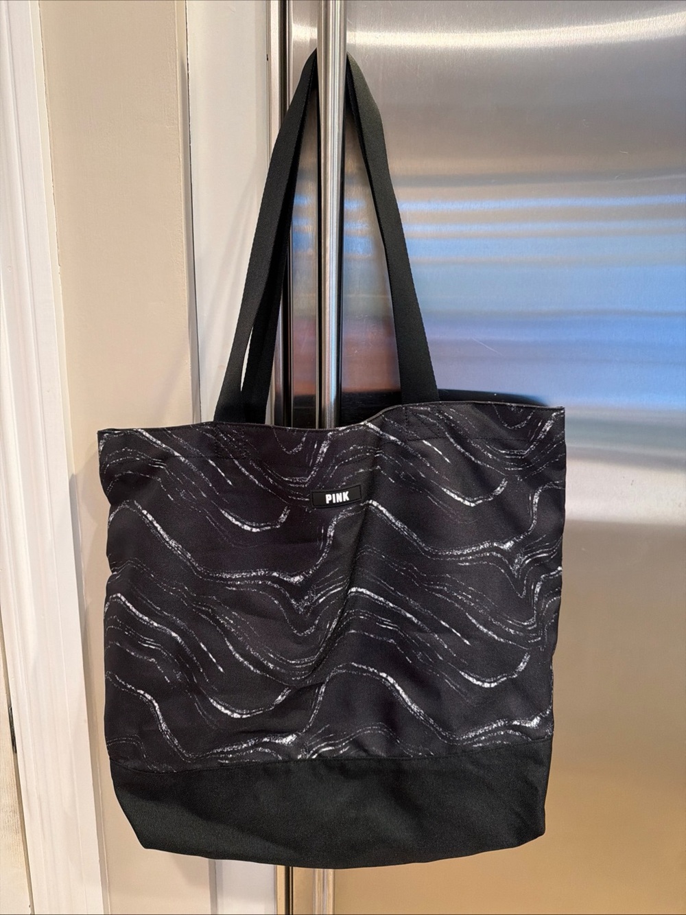 PINK Victoria's Secret Black Tote Shopper, Travel, Packable Getaway Zip Closure
